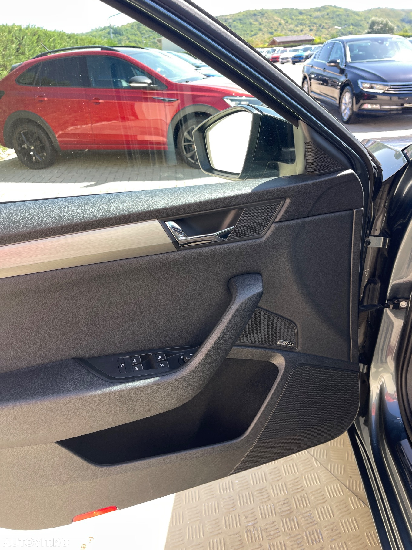 Skoda Superb 2.0 TDI DSG Style - 27
