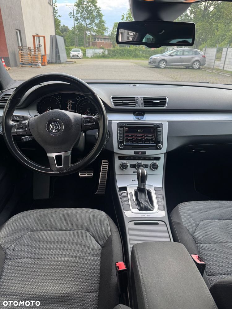 Volkswagen Passat 2.0 TDI 4Motion DSG BlueMotion Tech Comfortline - 11
