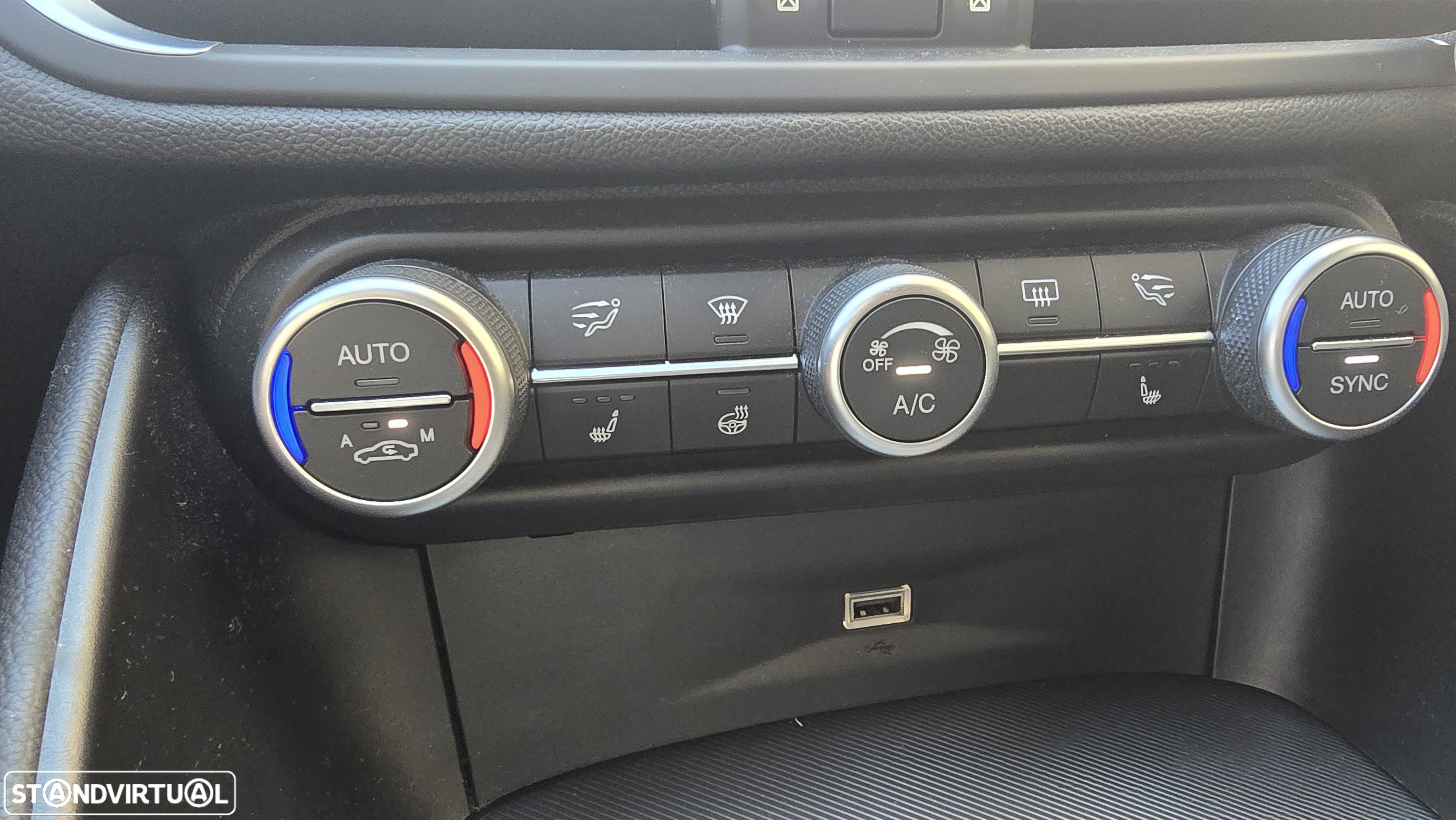 Alfa Romeo Giulia 2.2 D Veloce AT8 AWD - 27