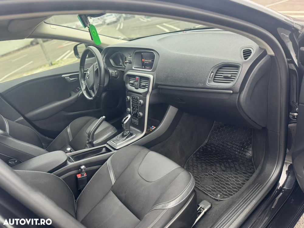Volvo V40 D2 Aut. Kinetic - 14