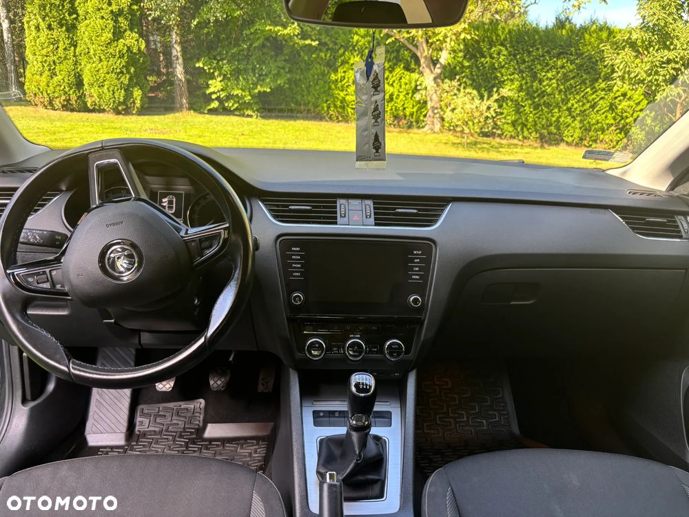 Skoda Octavia 1.4 TSI Ambition - 11