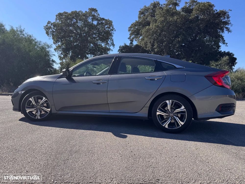 Honda Civic 1.5 i-VTEC Elegance Navi CVT - 5