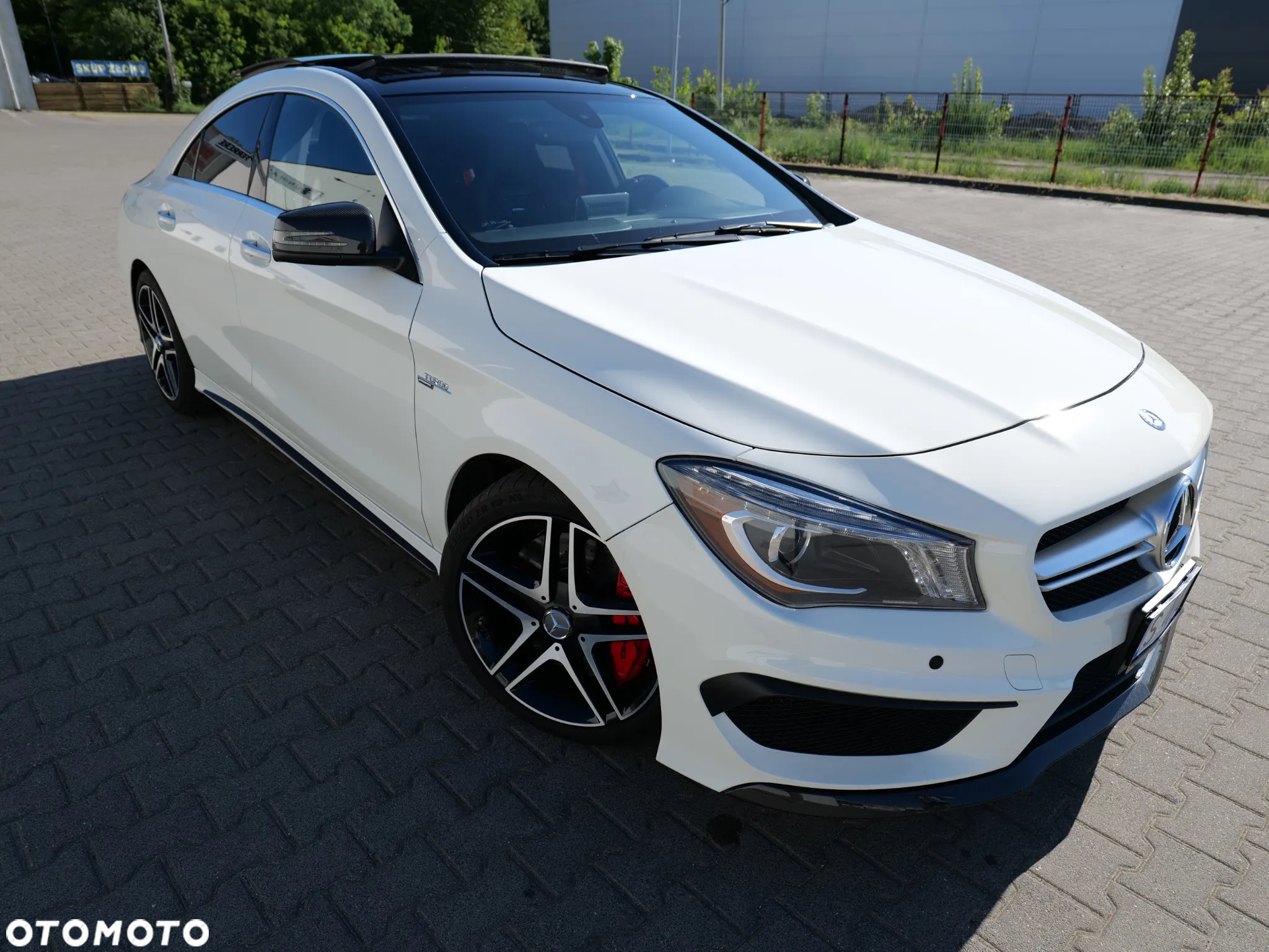 Mercedes-Benz CLA 45 AMG 4-Matic - 2