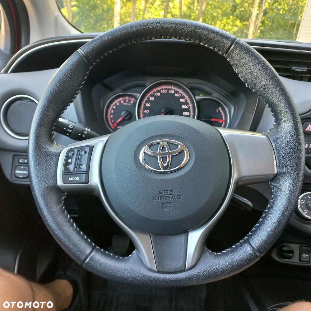 Toyota Yaris 1.33 Prestige - 8