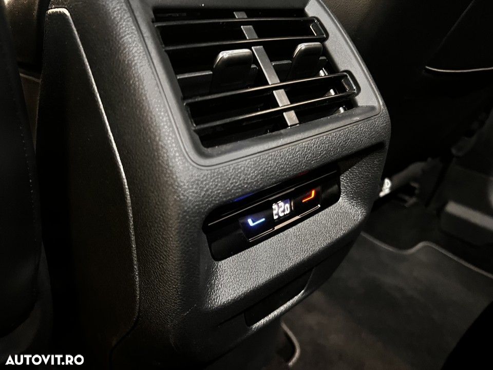 Volkswagen Tiguan - 11