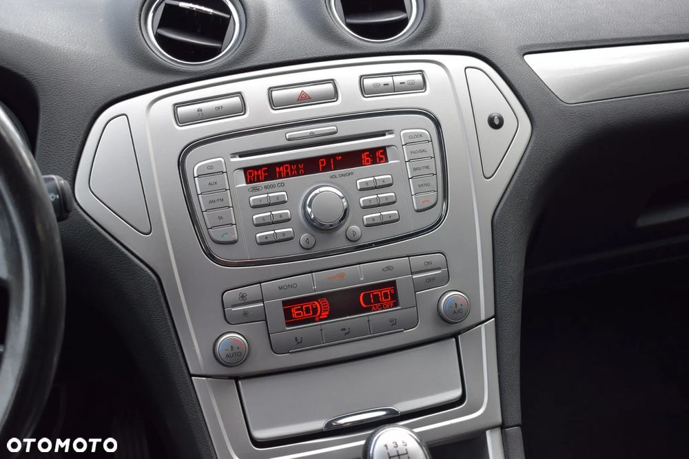 Ford Mondeo - 9