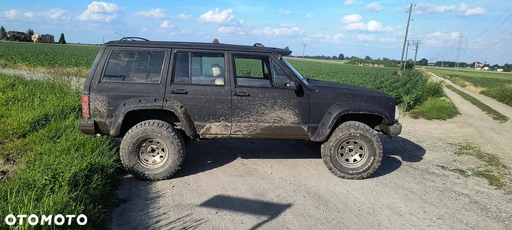 Jeep Cherokee 4.0 - 2