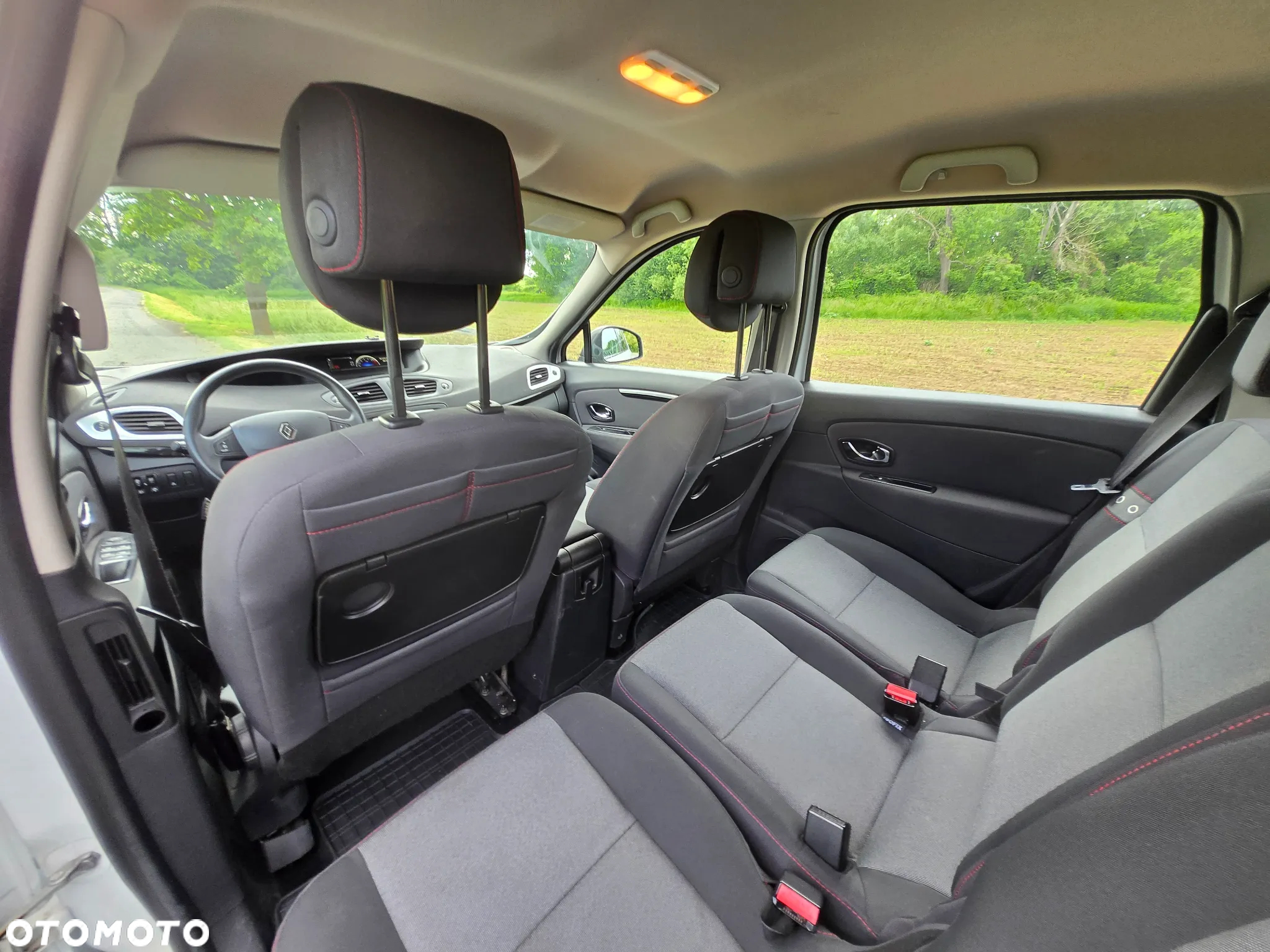 Renault Scenic 1.6 16V 110 Authentique - 12