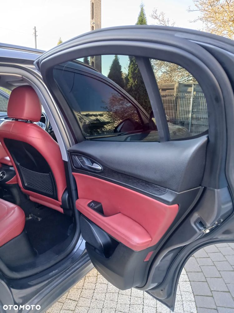 Alfa Romeo Stelvio - 27