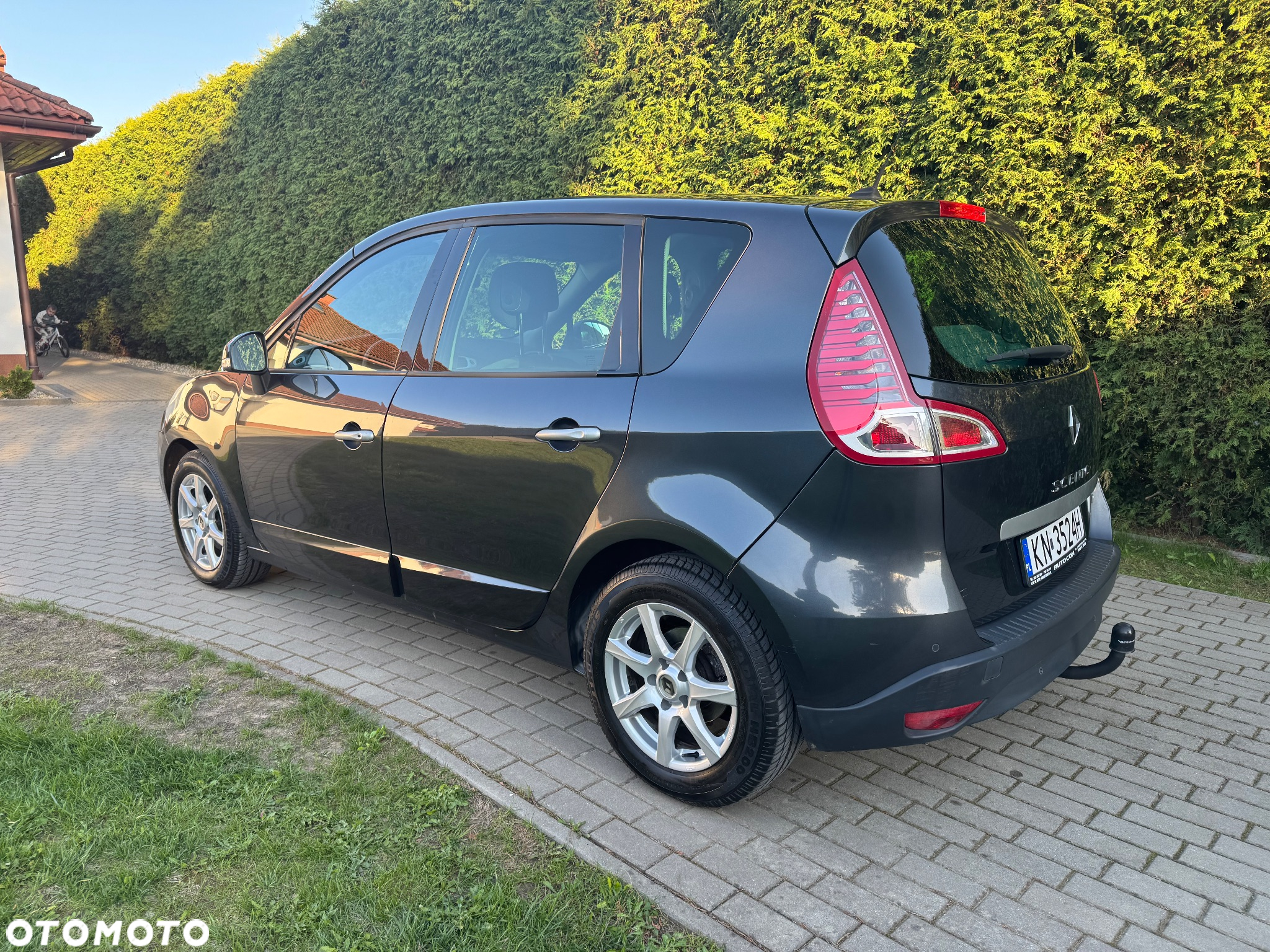 Renault Scenic 1.4 16V TCE Privilege - 8