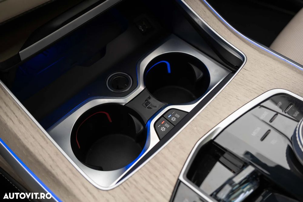 BMW X7 M60i xDrive - 18