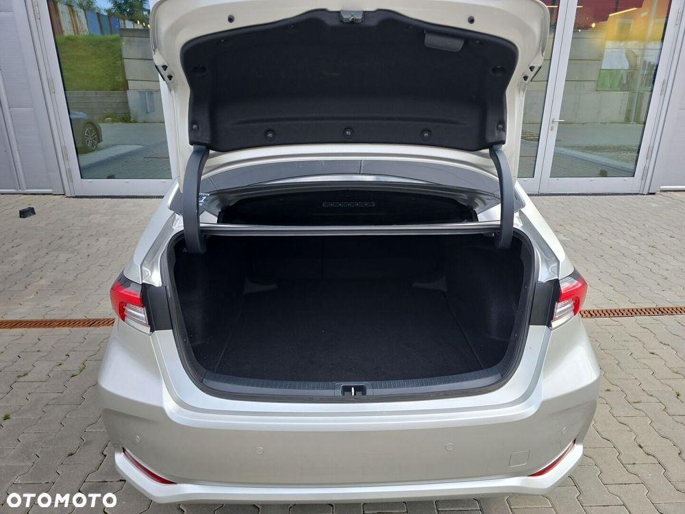 Toyota Corolla 1.8 Hybrid Style - 14
