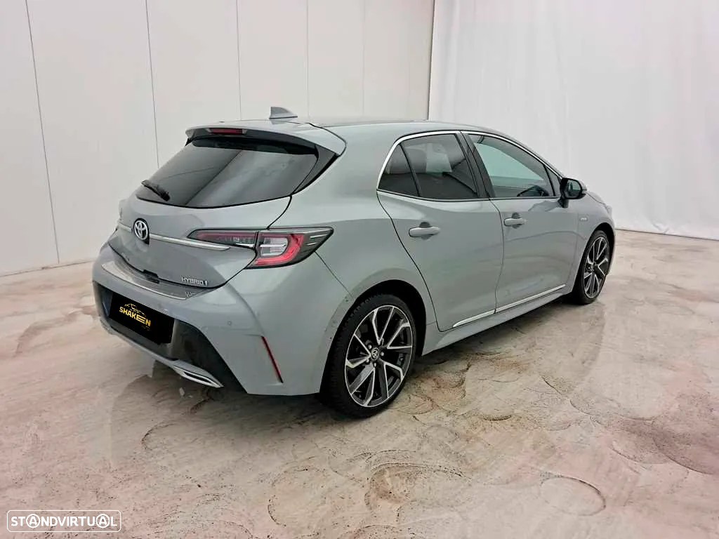 Toyota Corolla 2.0 Hybrid Exclusive - 4
