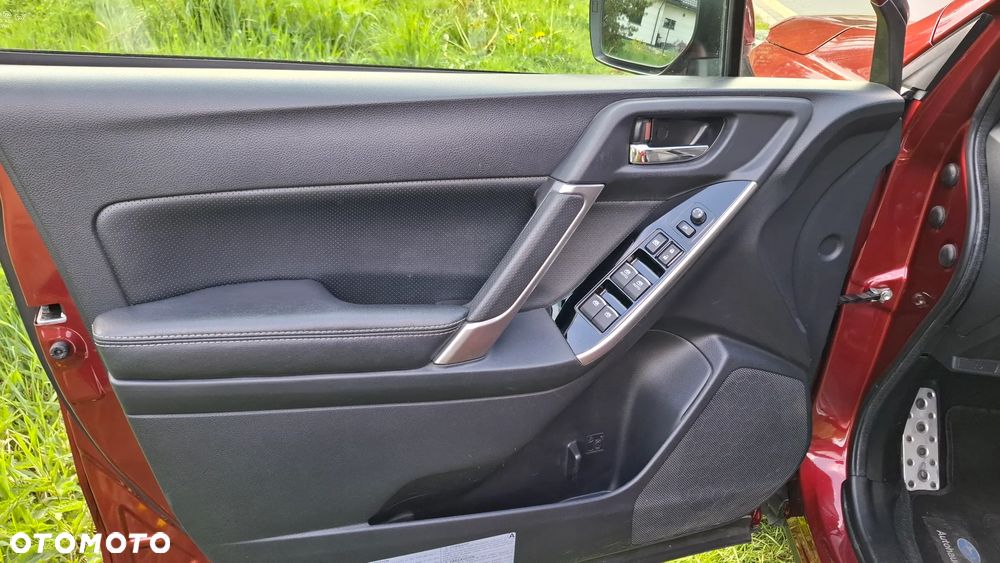 Subaru Forester 2.0 XT Platinum Lineartronic - 15