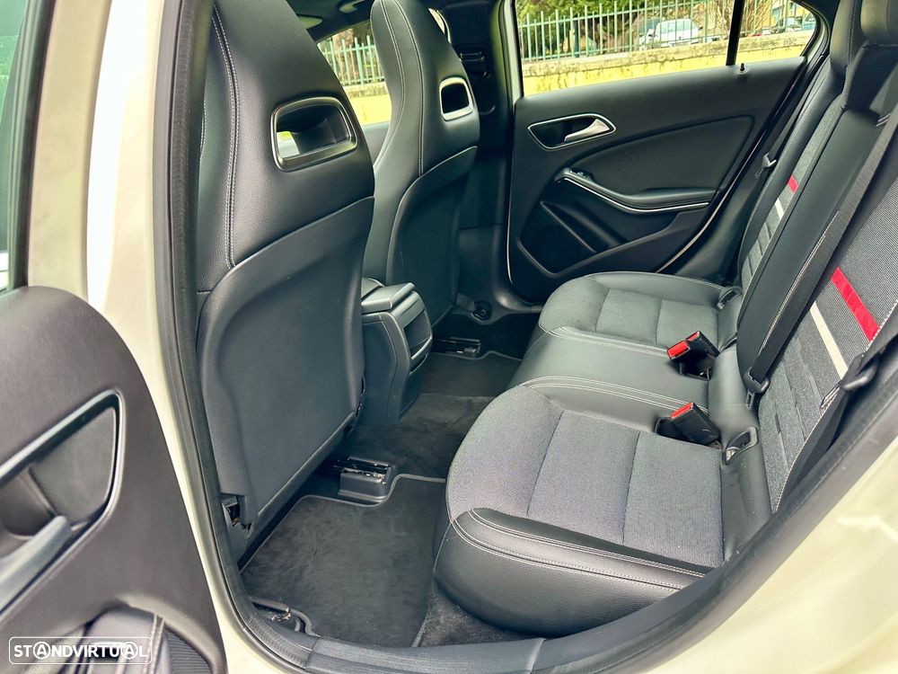 Mercedes-Benz A 180 CDI (BlueEFFICIENCY) Urban - 26