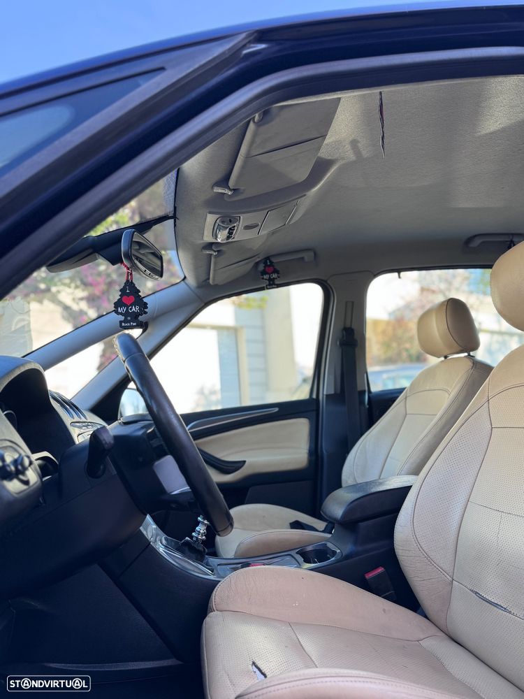 Ford S-Max 2.0 TDCi Titanium 5L - 6