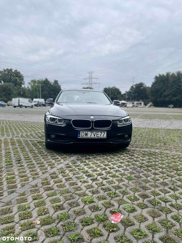 BMW Seria 3 318d Sport Line Shadow - 8