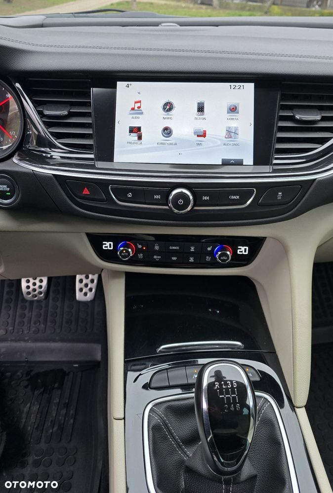 Opel Insignia 2.0 CDTI S&S - 24