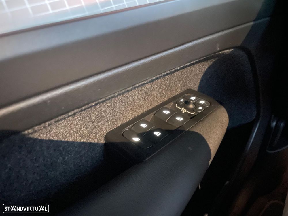 Volvo XC 40 1.5 T4 PHEV Essential - 15