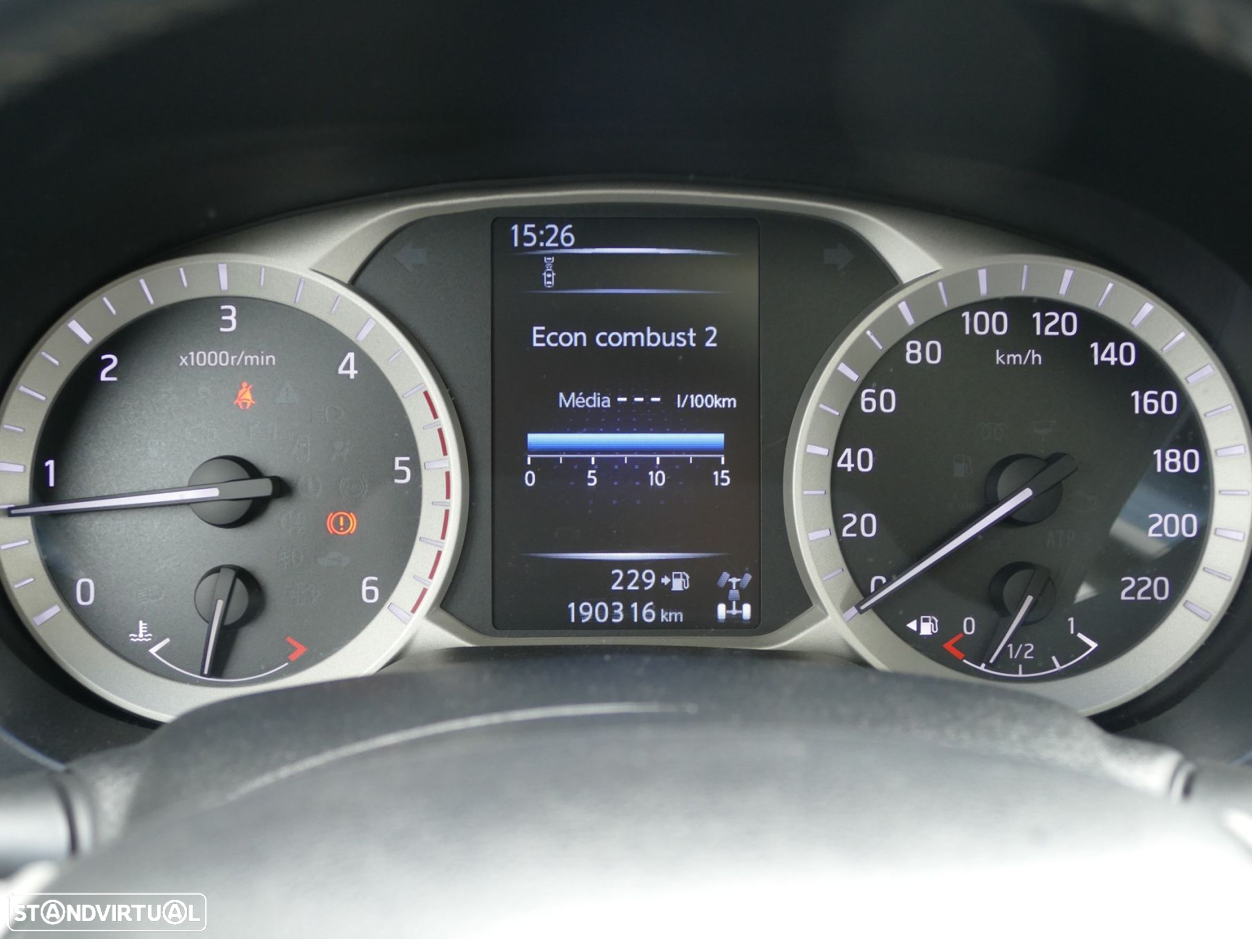 Nissan Navara 2.3 dCi CD 4WD Tekna - 25