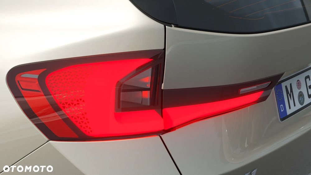 BMW X1 sDrive20i mHEV xLine sport - 13