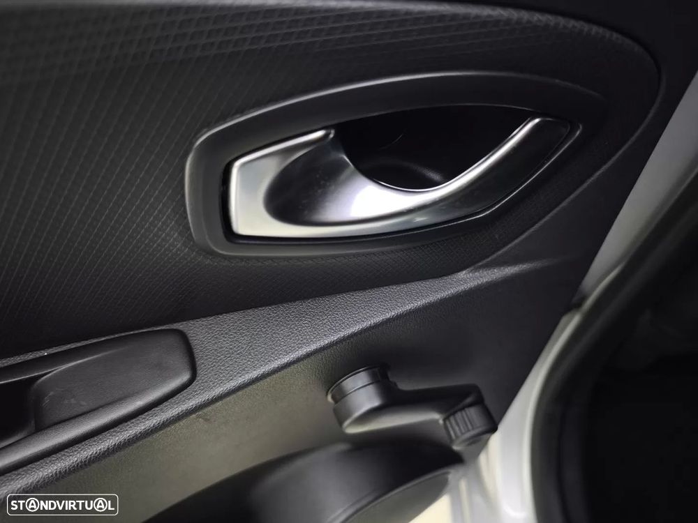 Renault Clio dCi 90 Dynamique - 41