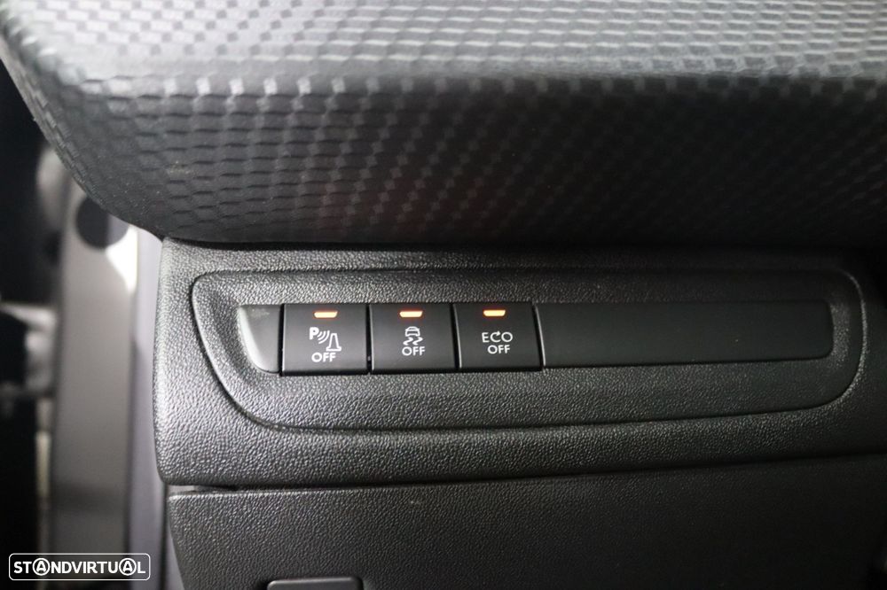Peugeot 208 1.2 PureTech Allure - 11