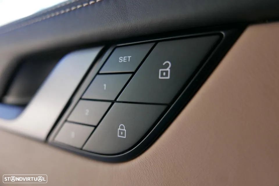Porsche 911 (992) Carrera 4S PDK - 36