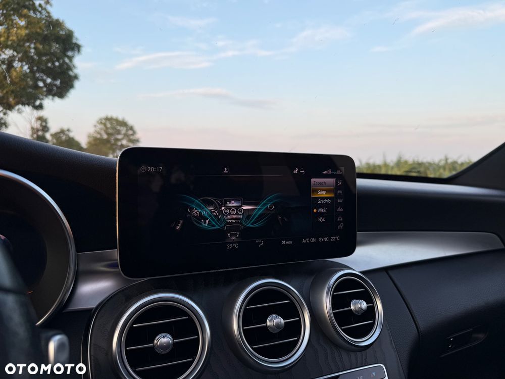 Mercedes-Benz Klasa C 200 4MATIC 9G-TRONIC - 15