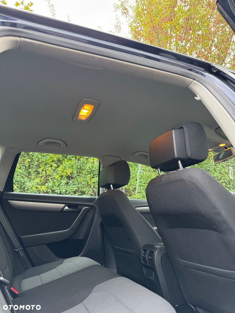 Volkswagen Passat Variant 1.6 TDI DPF BlueMotion Technology Comfortline - 20