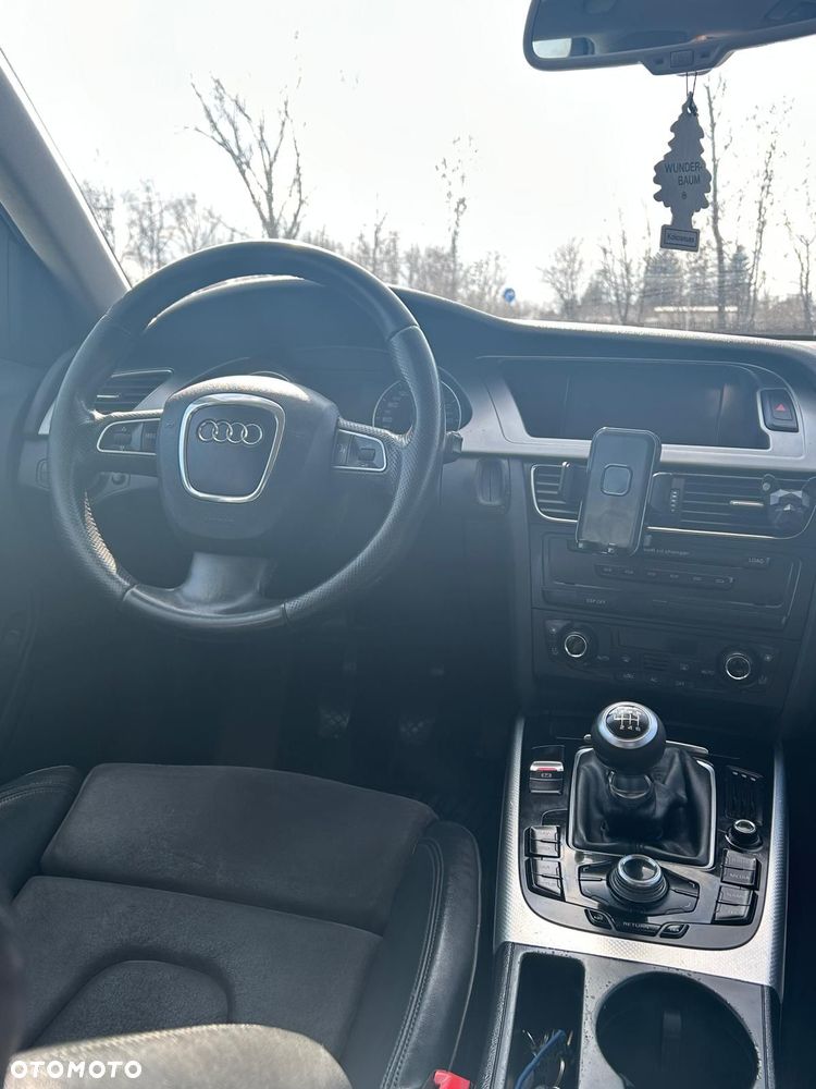 Audi A4 Limousine 2.0 TDI DPF Quattro - 15