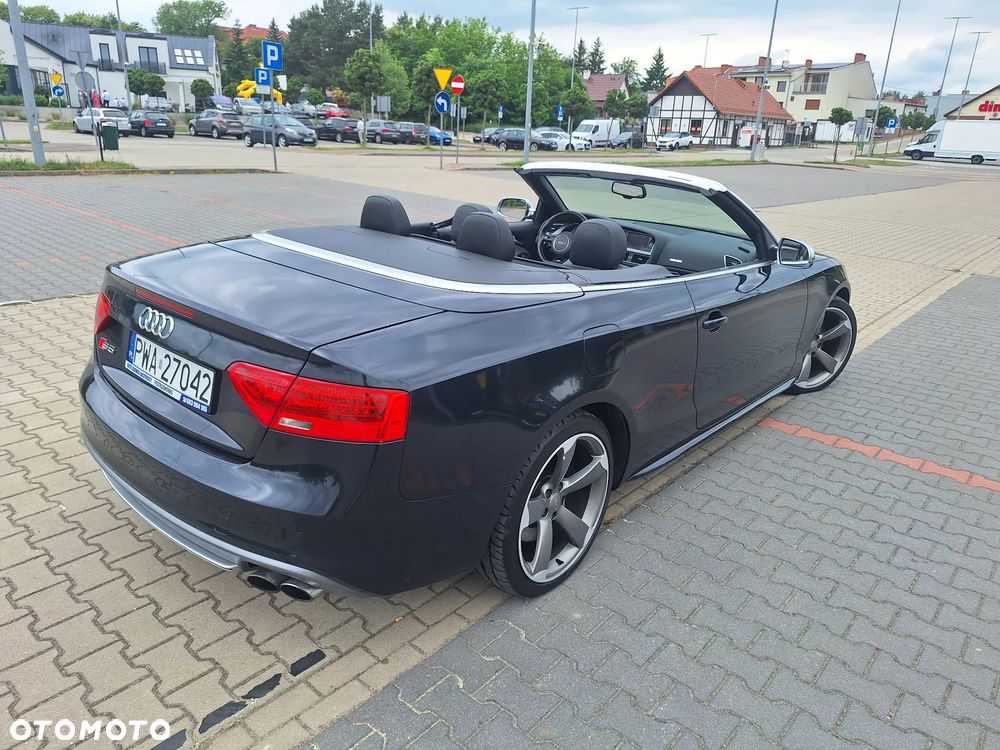 Audi S5 Cabrio - 4