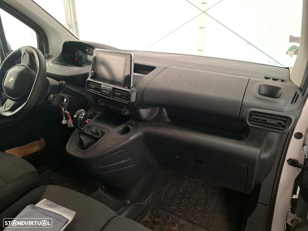Peugeot Partner Premium 1.6 HDi 100CV * Gps/AC/ IVA incluído - 11