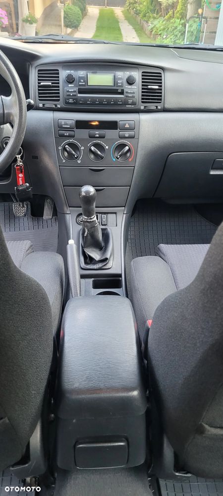 Toyota Corolla 1.4 D-4D Sol - 21