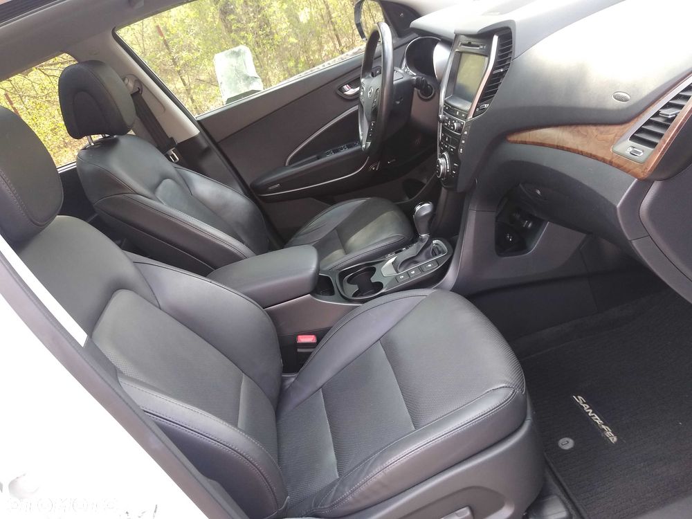 Hyundai Grand Santa Fe - 6