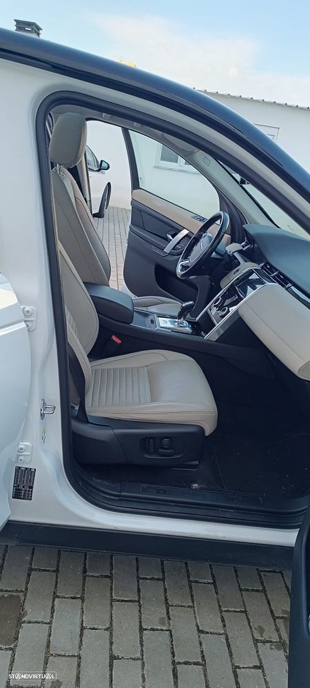 Land Rover Discovery Sport 2.0 D AWD SE - 2