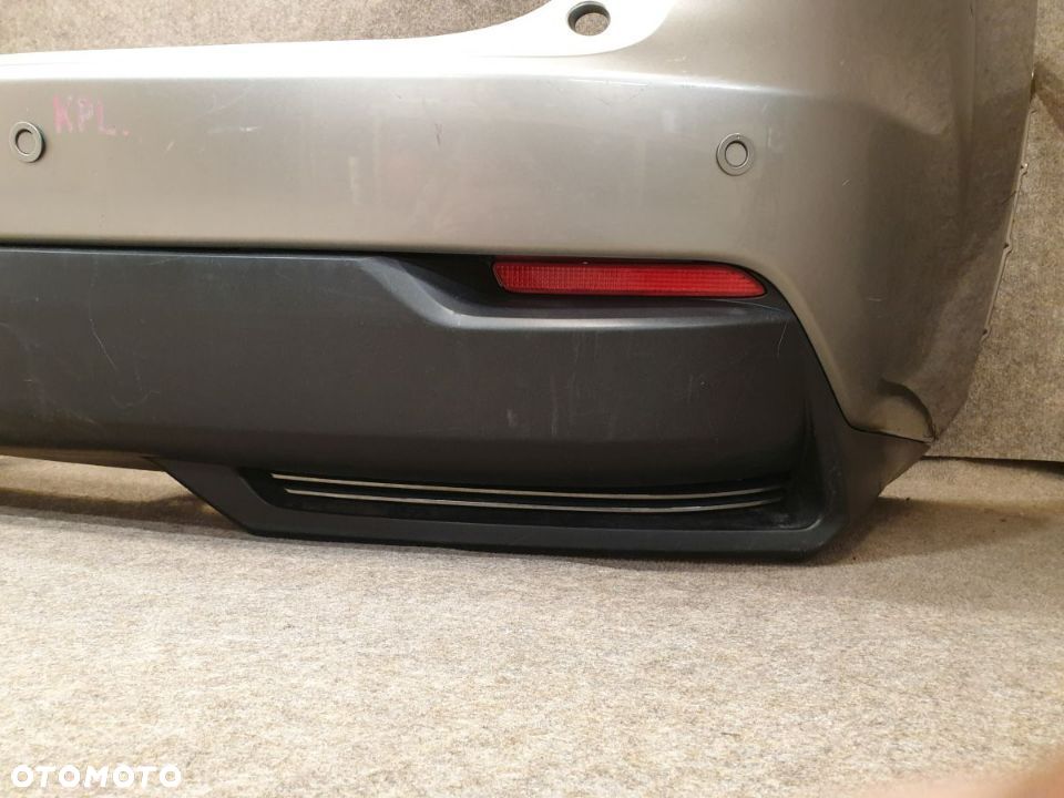 Zderzak Tył Kompletny LEXUS NX 300 2014 2017 rok - 3