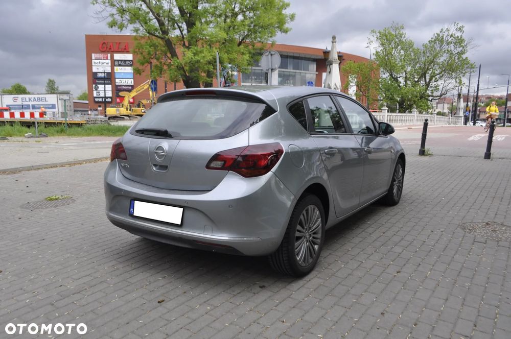 Opel Astra 1.4 T Cosmo - 5