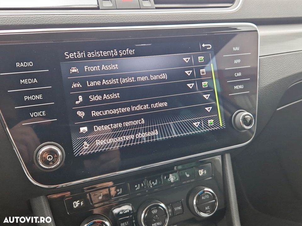 Skoda Superb Combi 2.0 TDI 4x4 DSG Premium Edition - 23