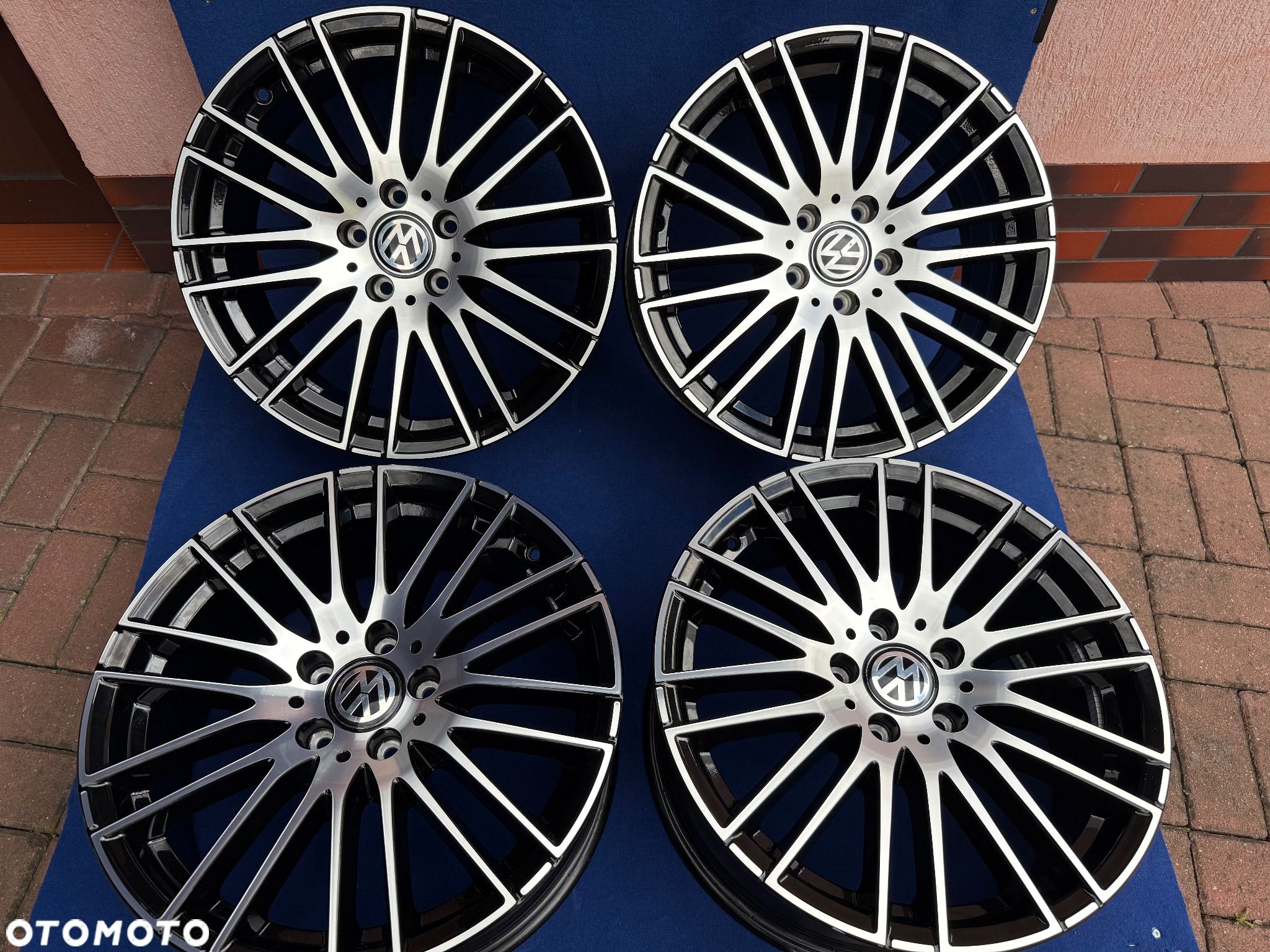 Aluminiowe Felgi  r18 5x112 VW Passat Golf Caddy Sharan T-roc Touran - 1