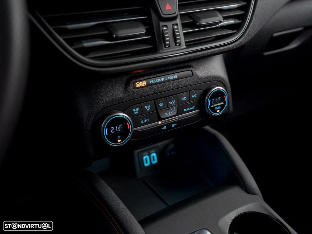 Ford Kuga 2.5 PHEV ST-Line X - 29