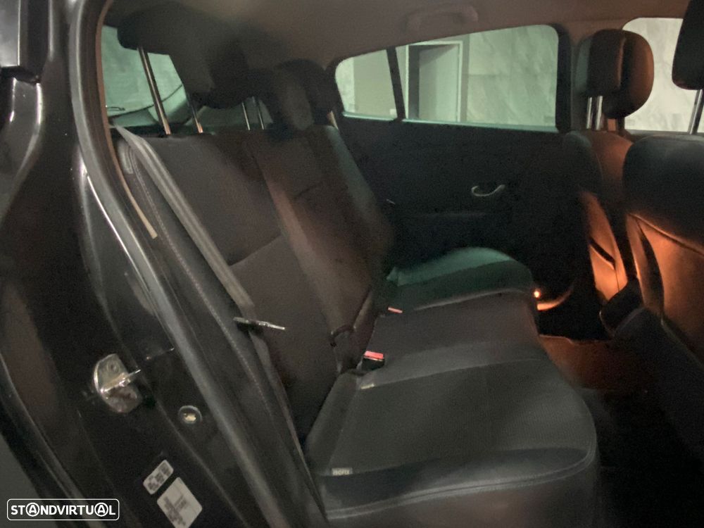 Renault Mégane 1.5 dCi Dynamique S - 13