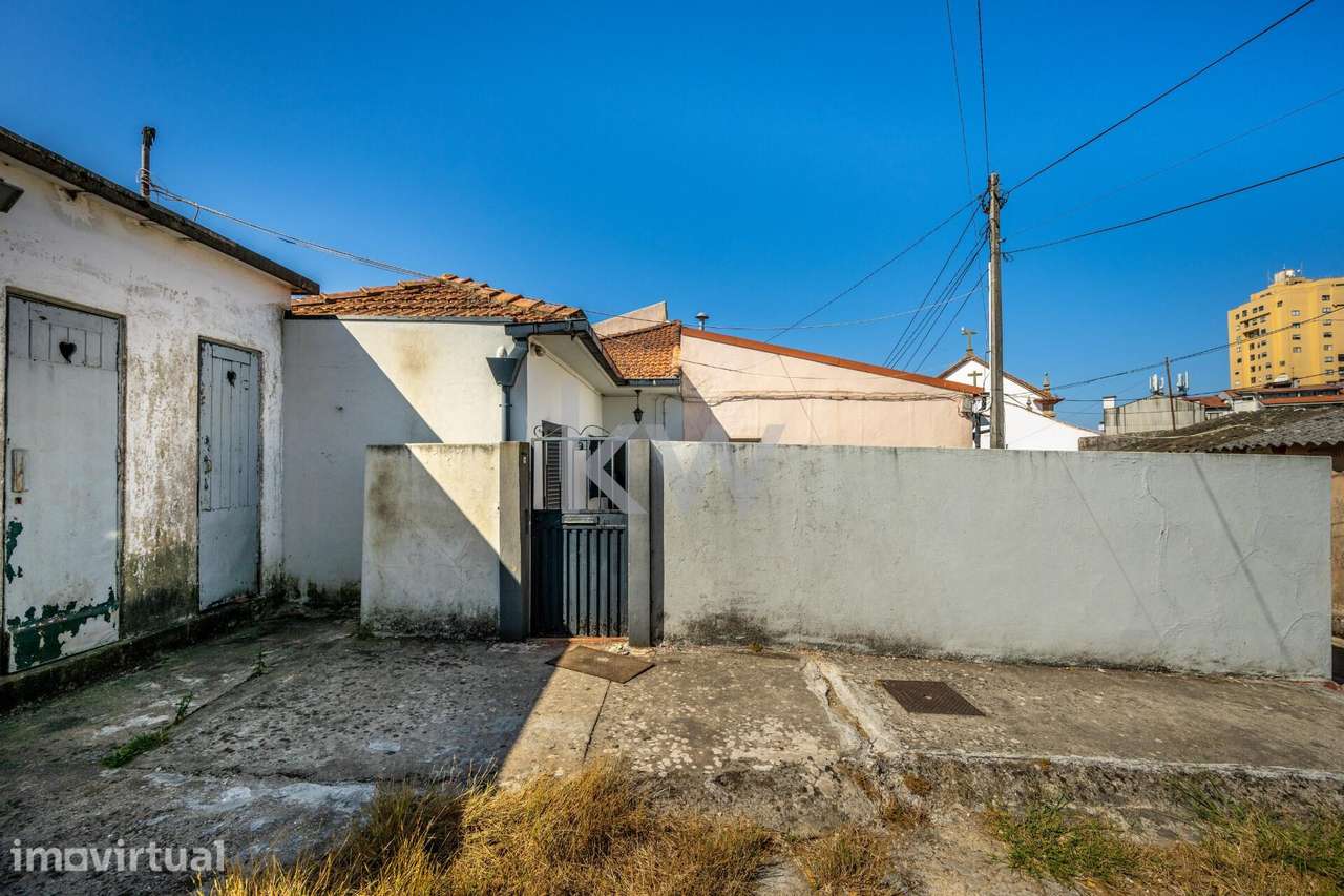 Descubra o refúgio perfeito em Santo Ovídeo  - Moradia Térrea  T1 tipo - Grande imagem: 3/26