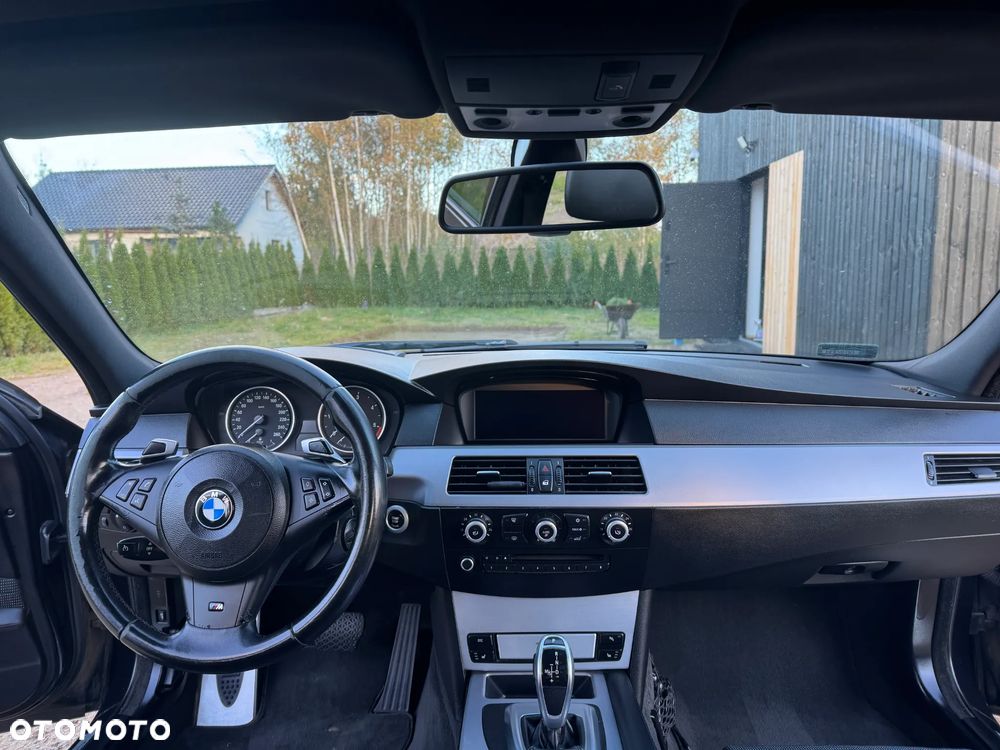BMW Seria 5 530d Sport-Aut Edition Sport - 11