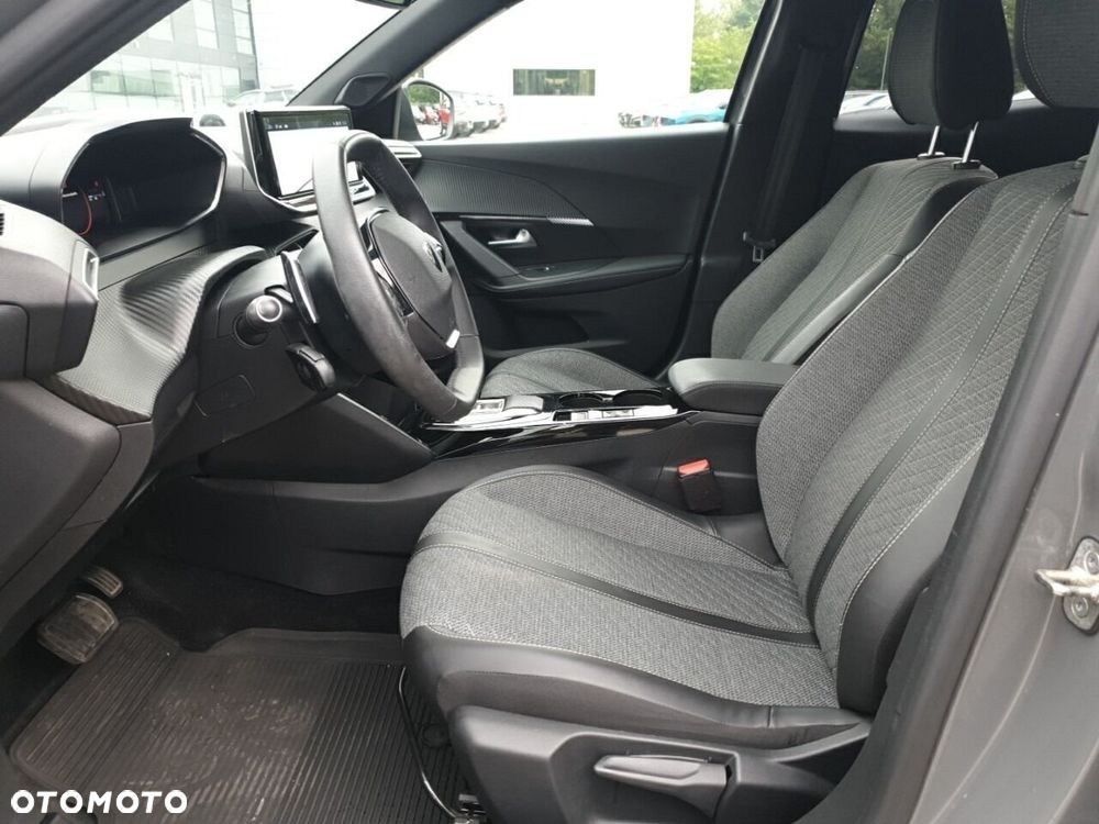 Peugeot 2008 1.2 PureTech Allure S&S EAT8 - 8