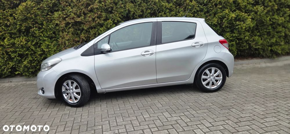 Toyota Yaris 1.33 VVT-i Executive - 6
