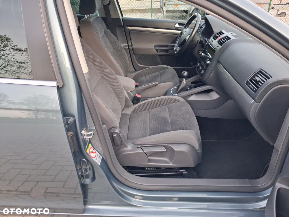 Volkswagen Golf 1.4 FSI Comfortline - 14