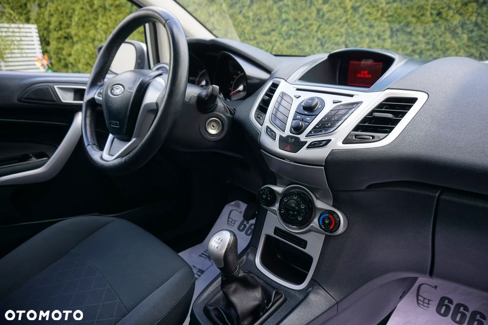 Ford Fiesta - 7