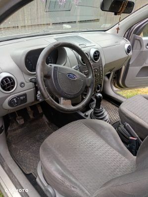 Ford Fusion - 7