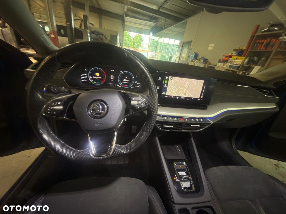 Skoda Octavia 2.0 TDI DSG Style - 28